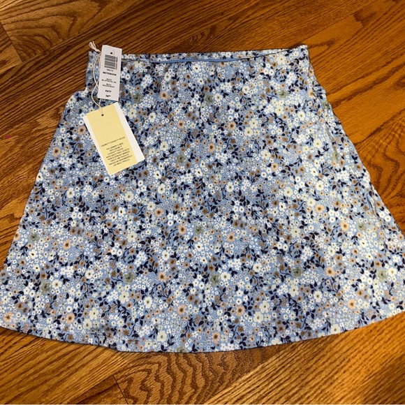 Aritzia Notebook Skirt - Picture 3 of 5